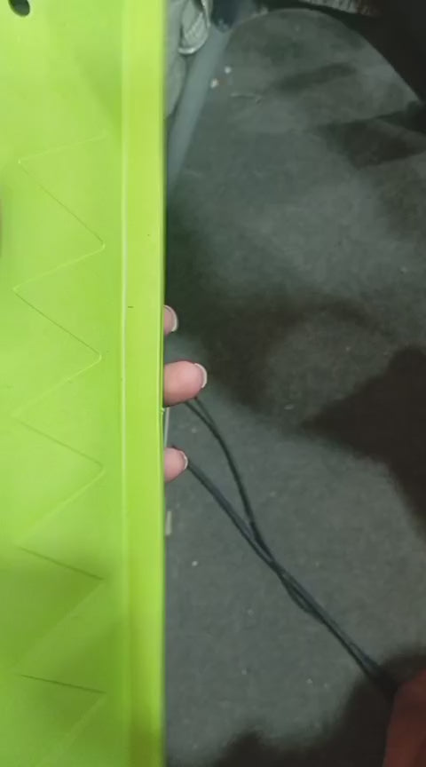 Silicone Sink Splash Guard With Suction – Flexible Water Splash Stopper for Kitchen & Bathroom Faucets, Countertops & Cleaning Protection (Random Color)